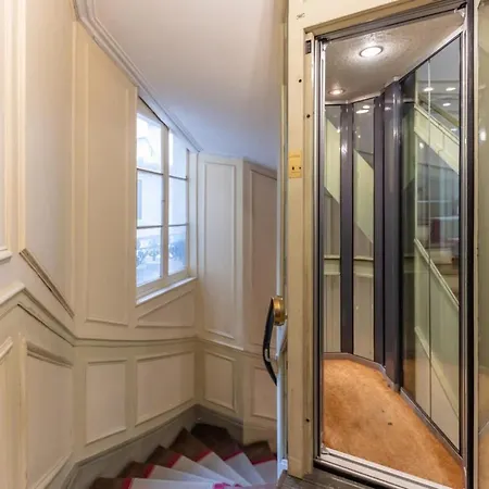 Modern - 1br-4p -arc De Triomphe Apartment Paris